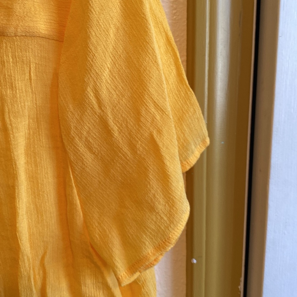 Lularoe yellow L gauze type top - Picture 4 of 6